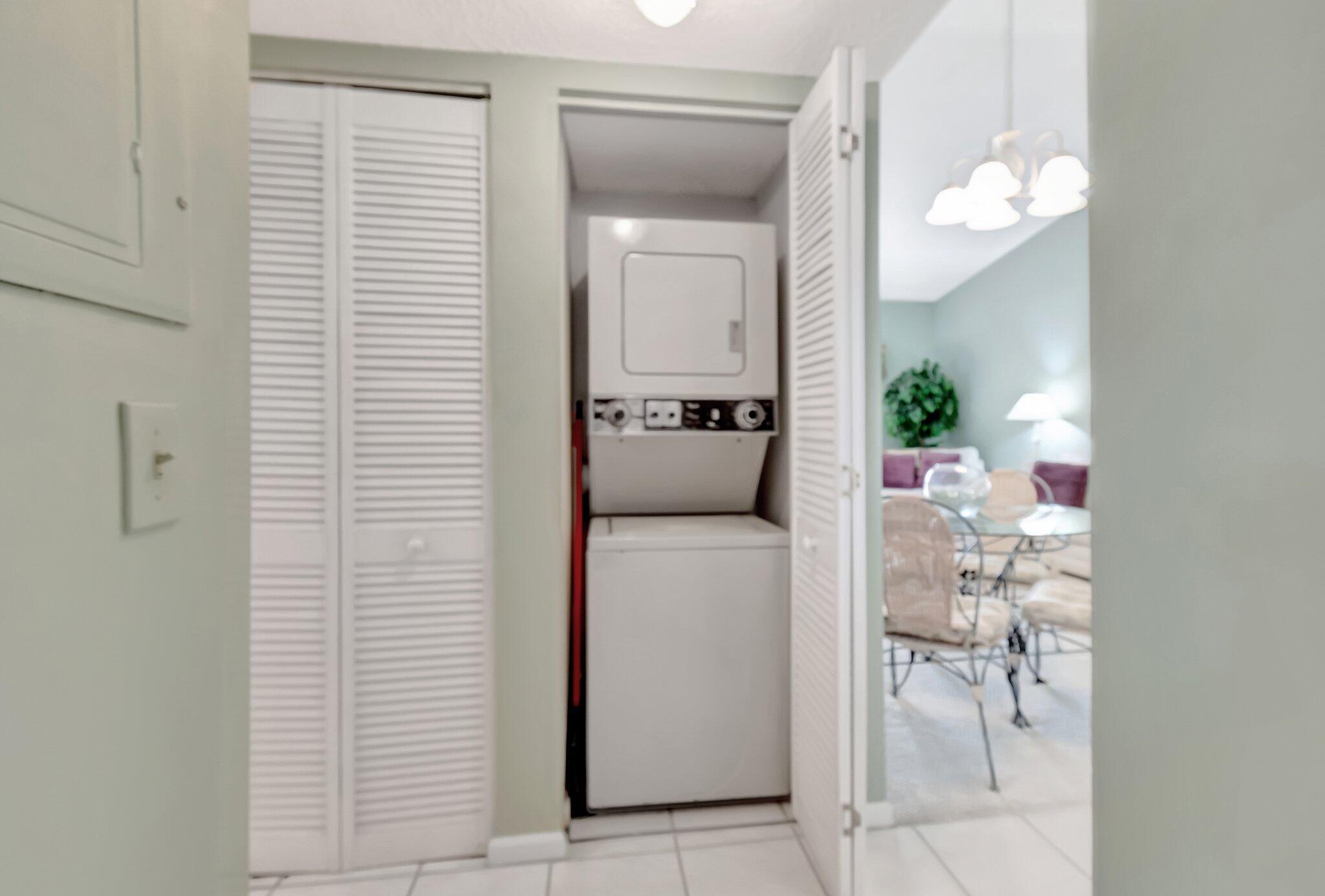 330 Palmwood Place 207