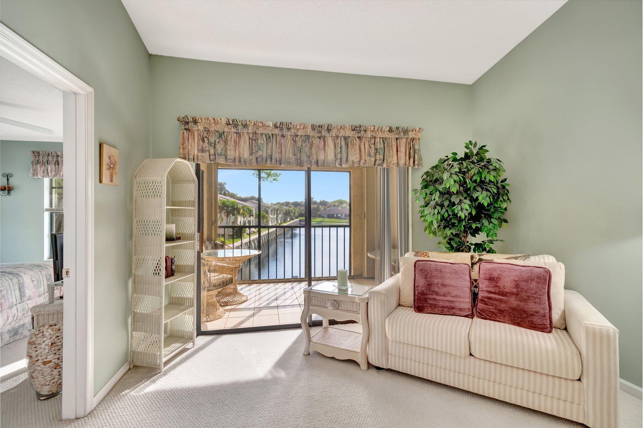 330 Palmwood Place 207