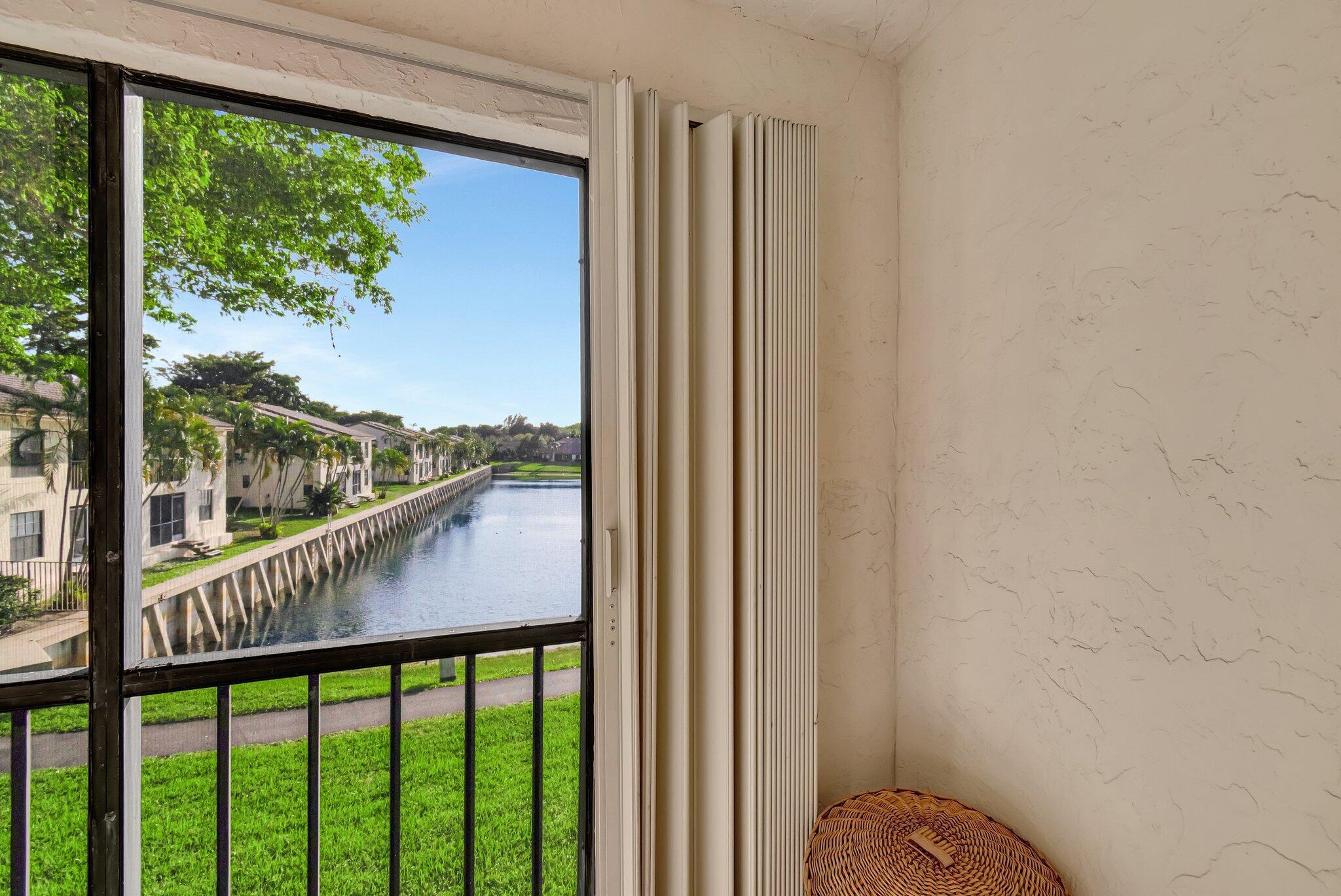 330 Palmwood Place 207