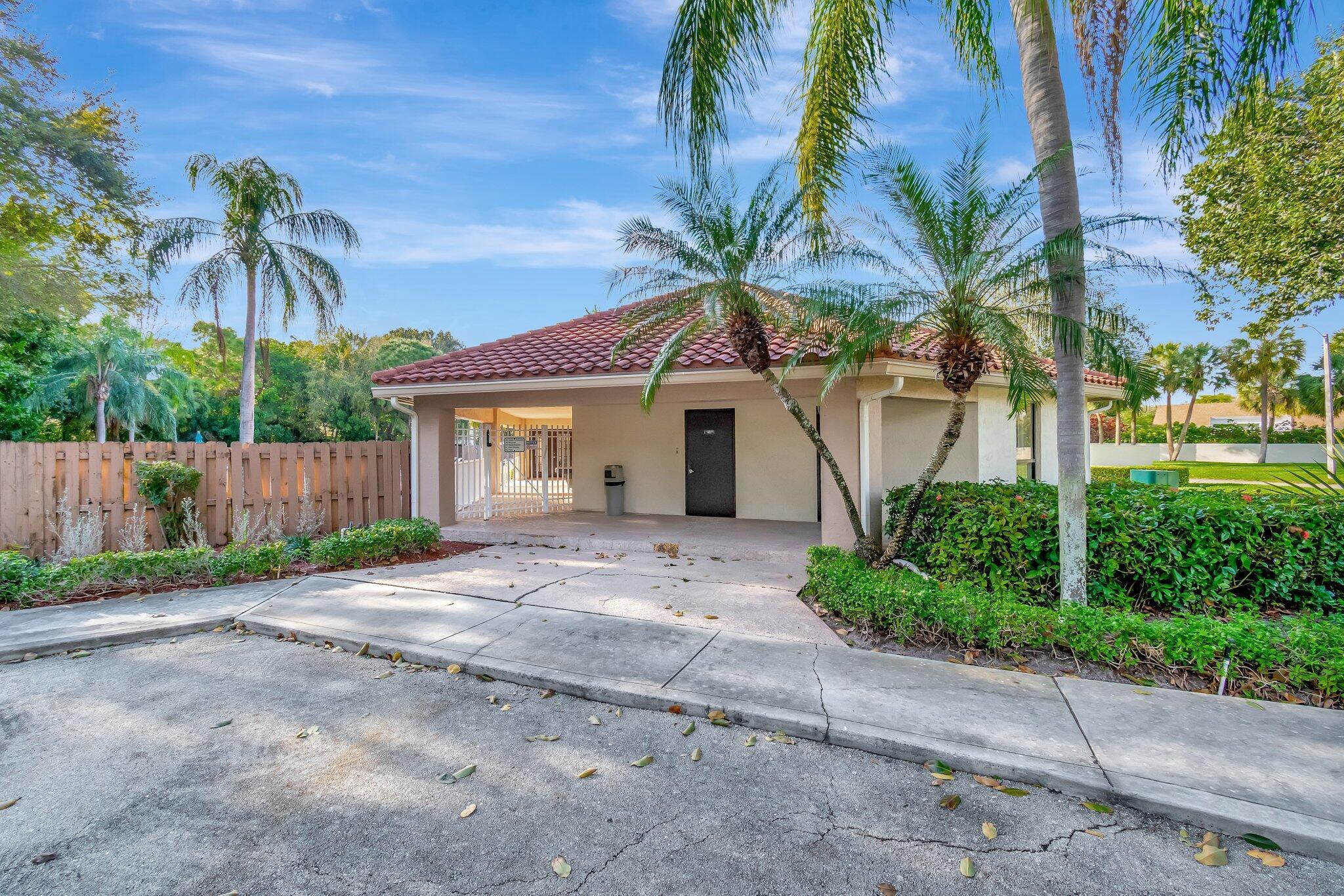 330 Palmwood Place 207