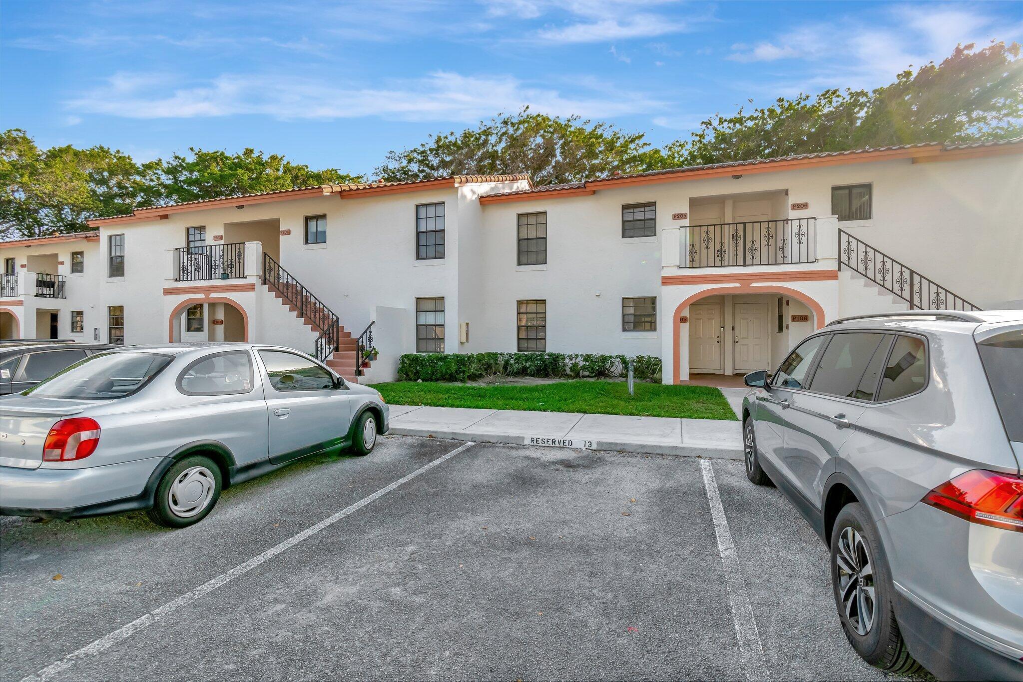 330 Palmwood Place 207