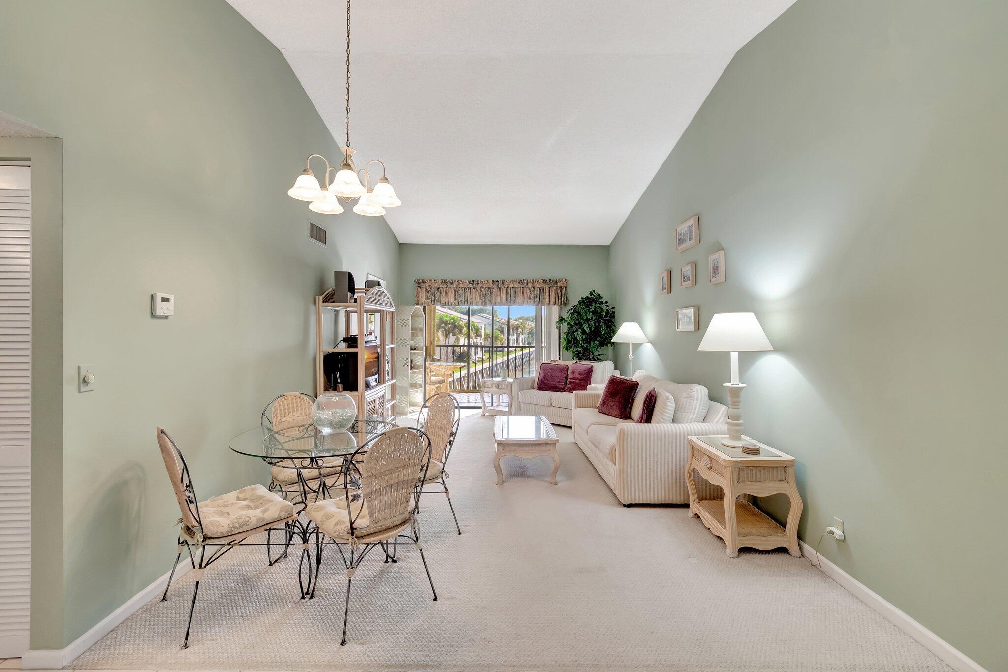 330 Palmwood Place 207