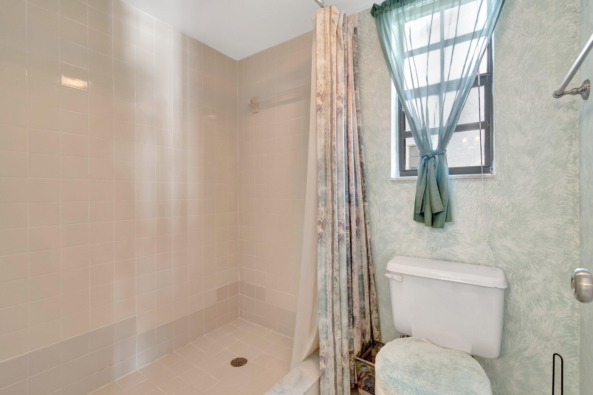 330 Palmwood Place 207