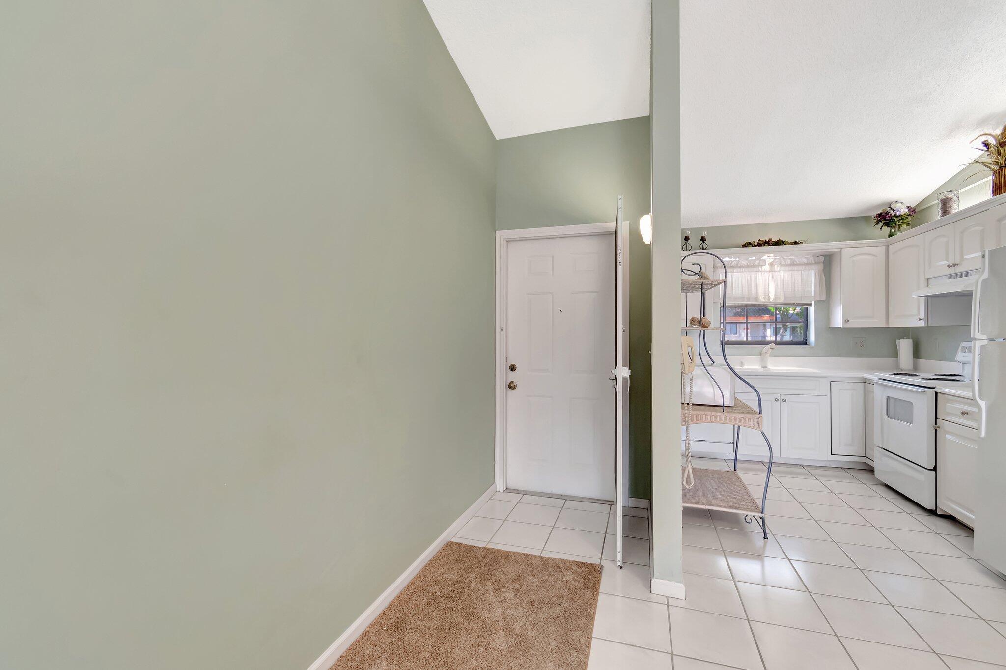 330 Palmwood Place 207