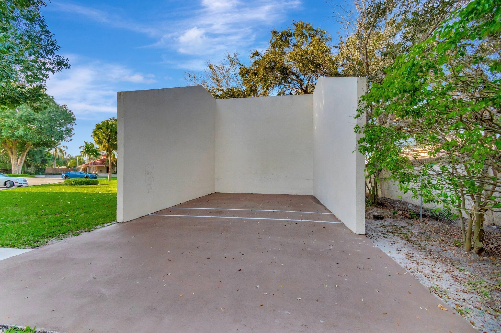 330 Palmwood Place 207