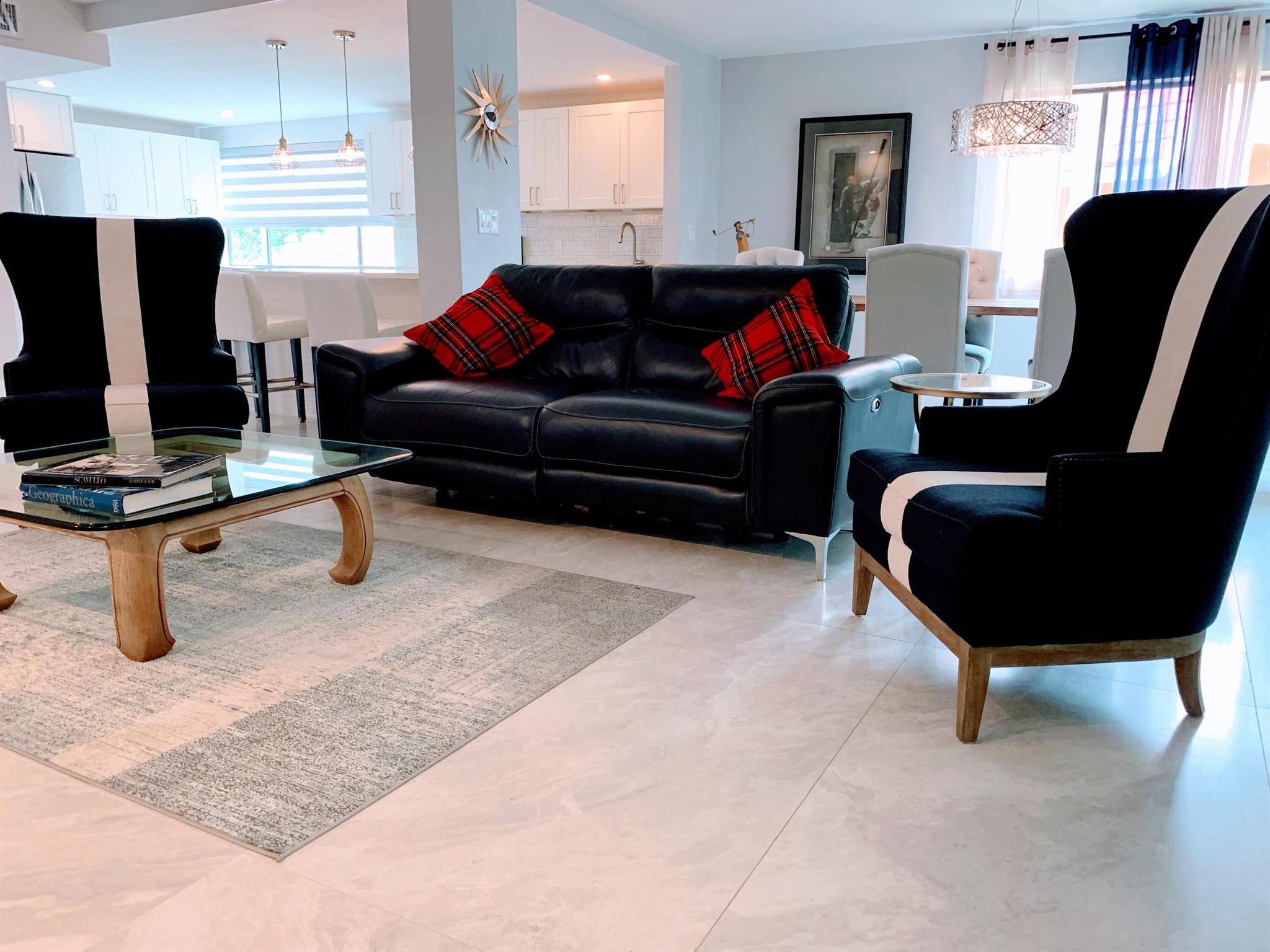 11205 Green Lake Drive 201