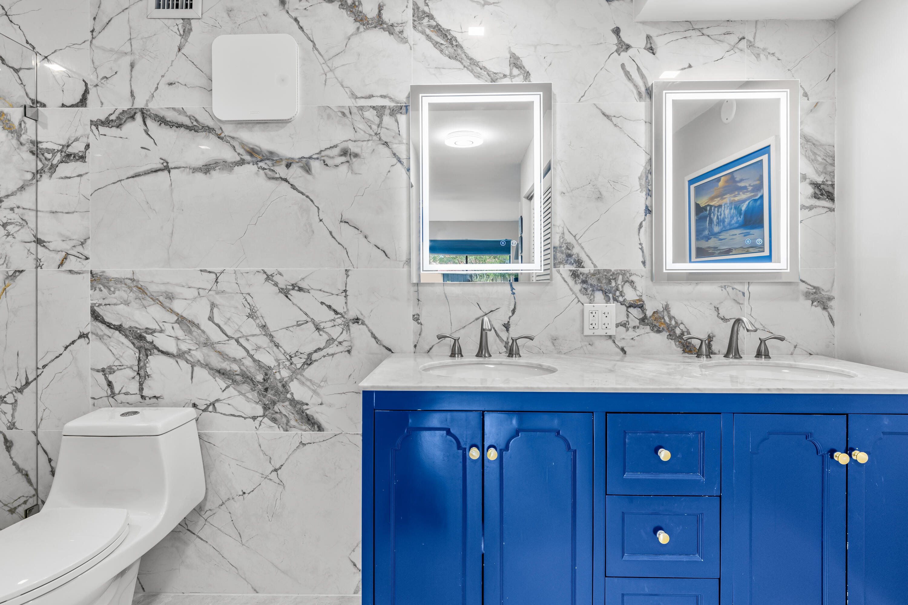 11205 Green Lake Drive 201