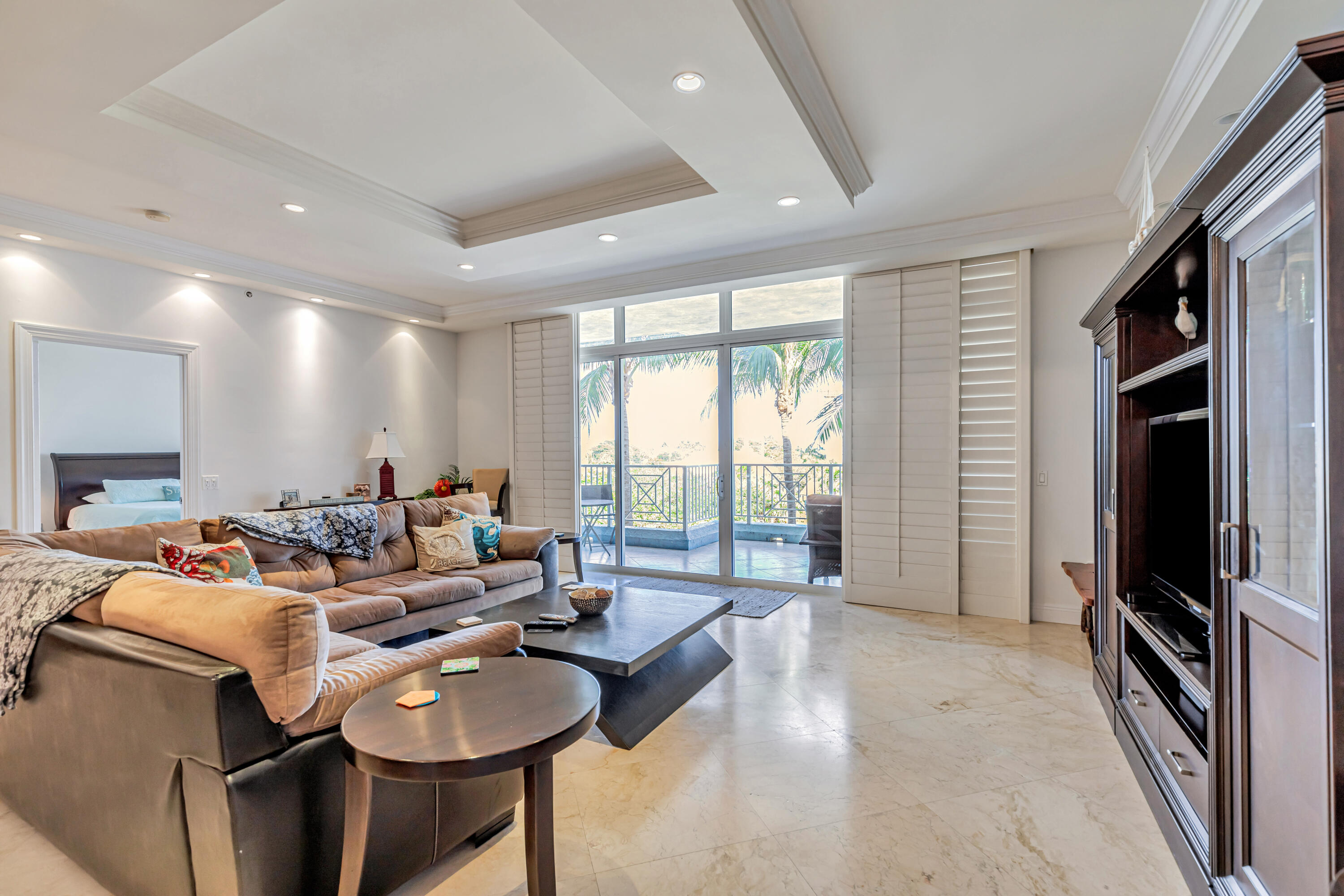 701 SE 21st Avenue 302