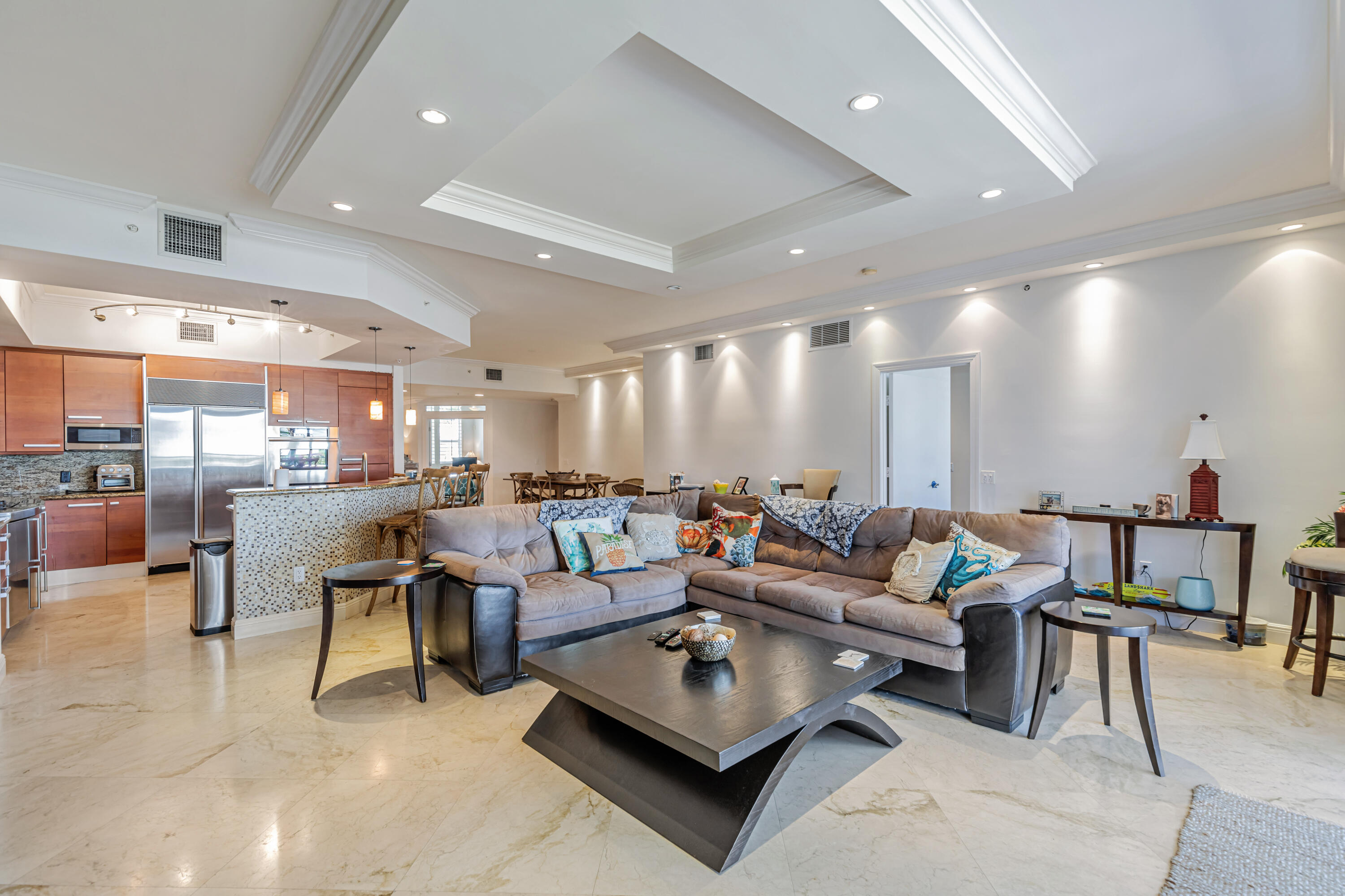 701 SE 21st Avenue 302