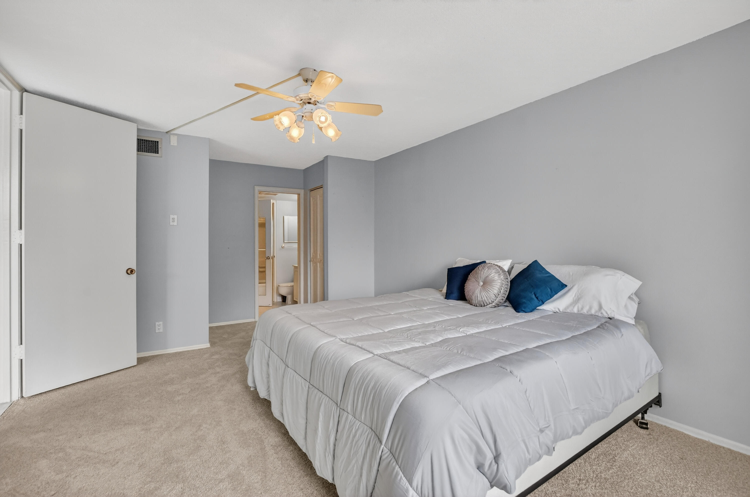 501 SW 11th Place 412