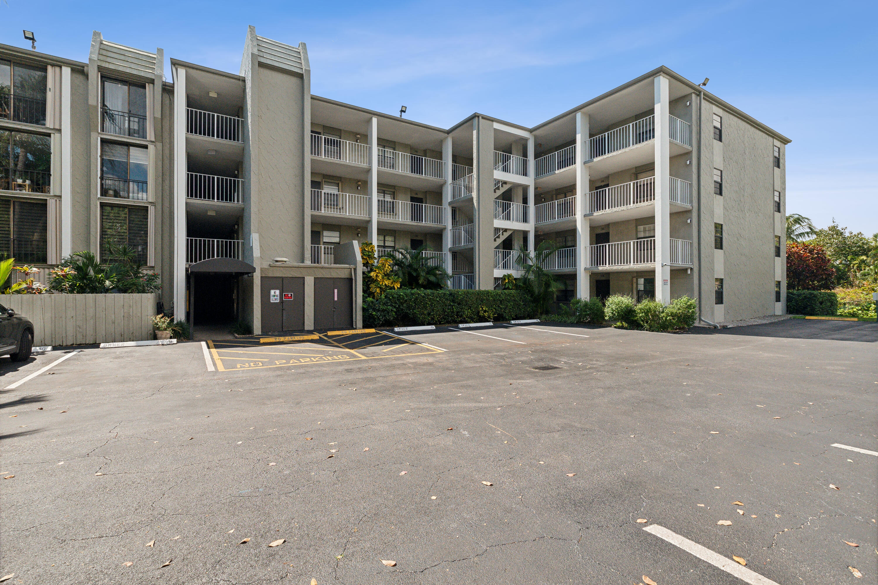 501 SW 11th Place 412