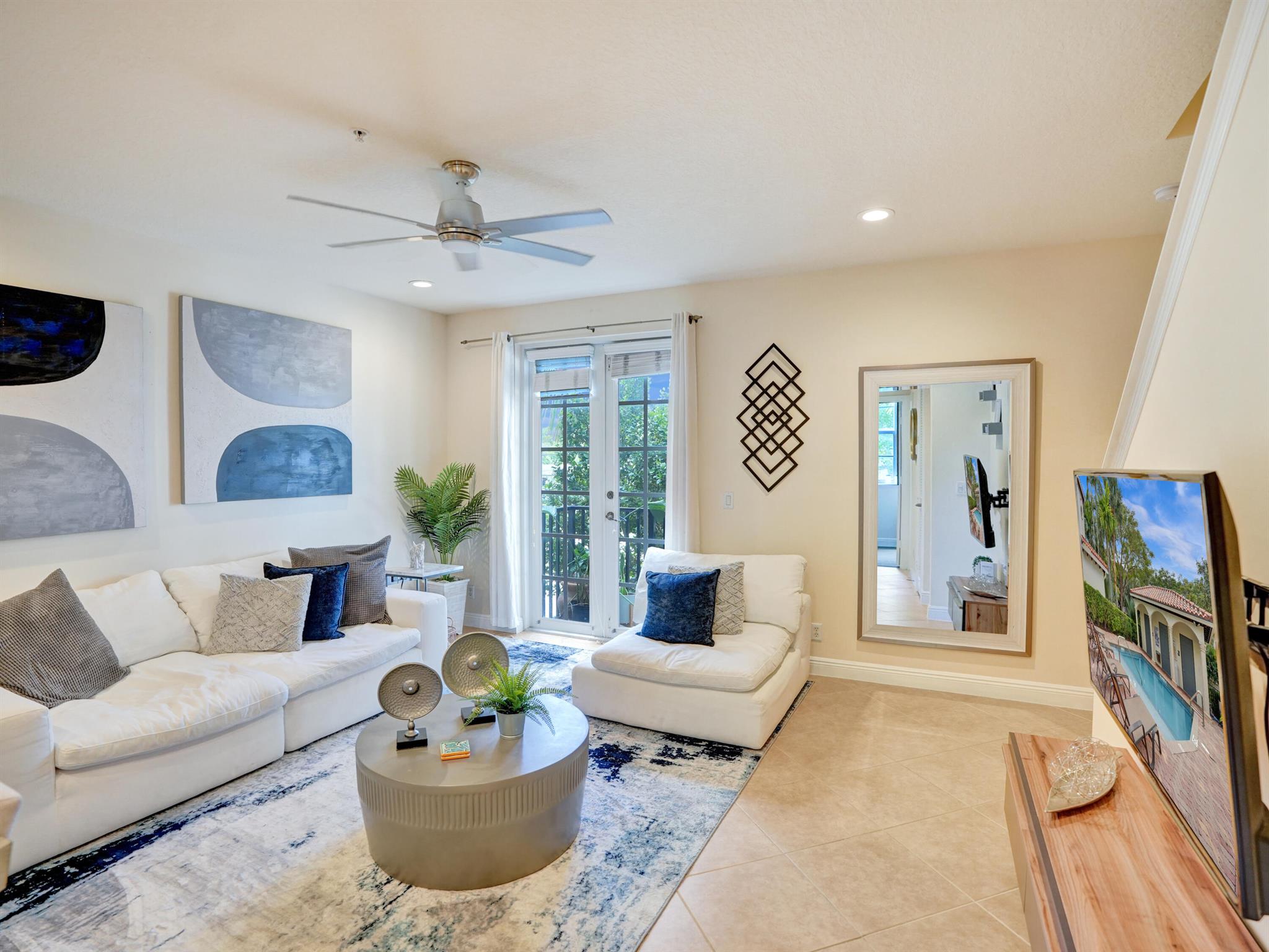 1655 N Federal Highway