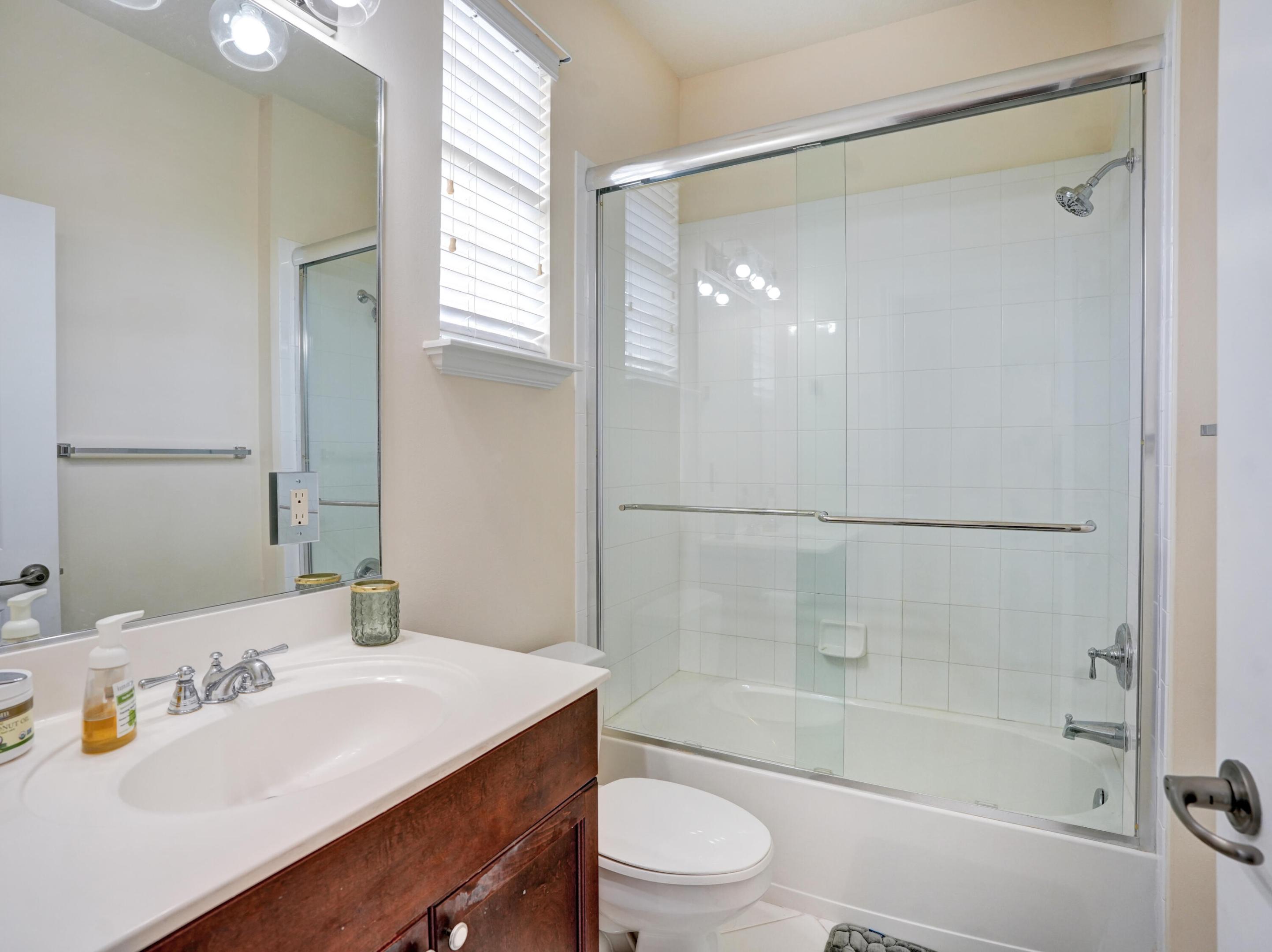 1655 N Federal Highway