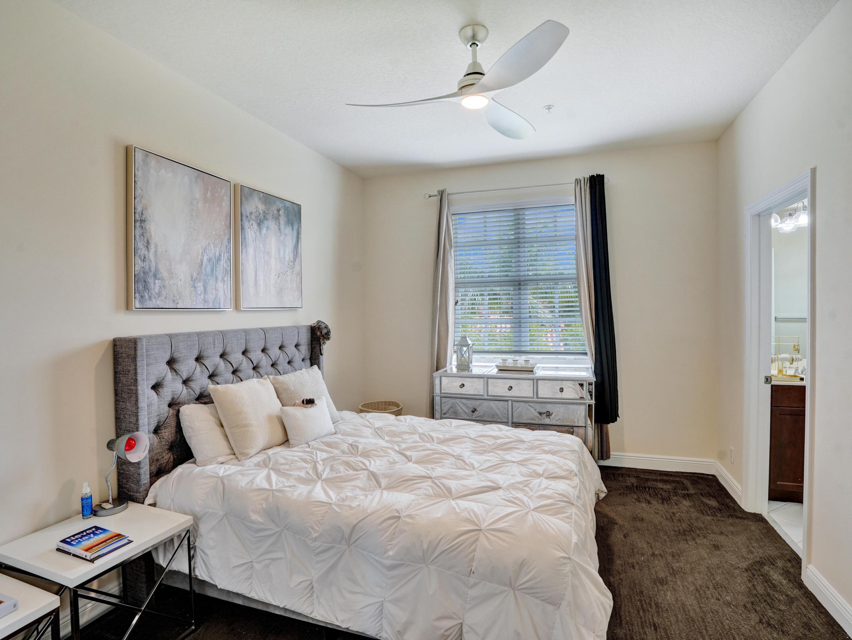 1655 N Federal Highway