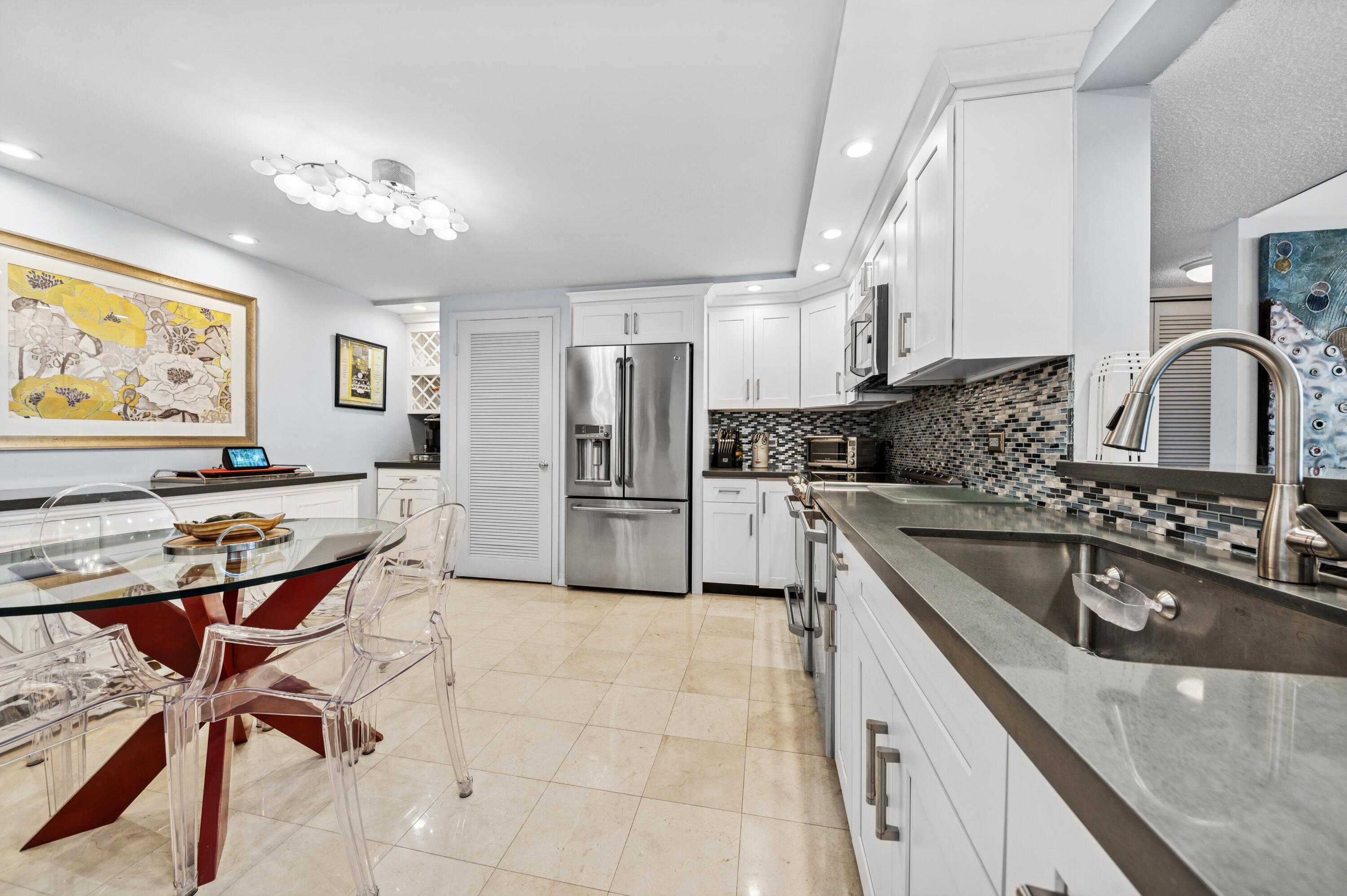 3420 S Ocean Boulevard 15v