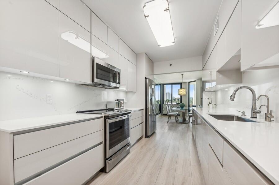 1401 S Ocean Boulevard 302