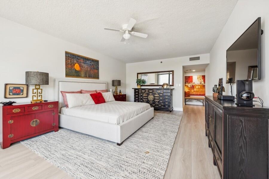 1401 S Ocean Boulevard 302