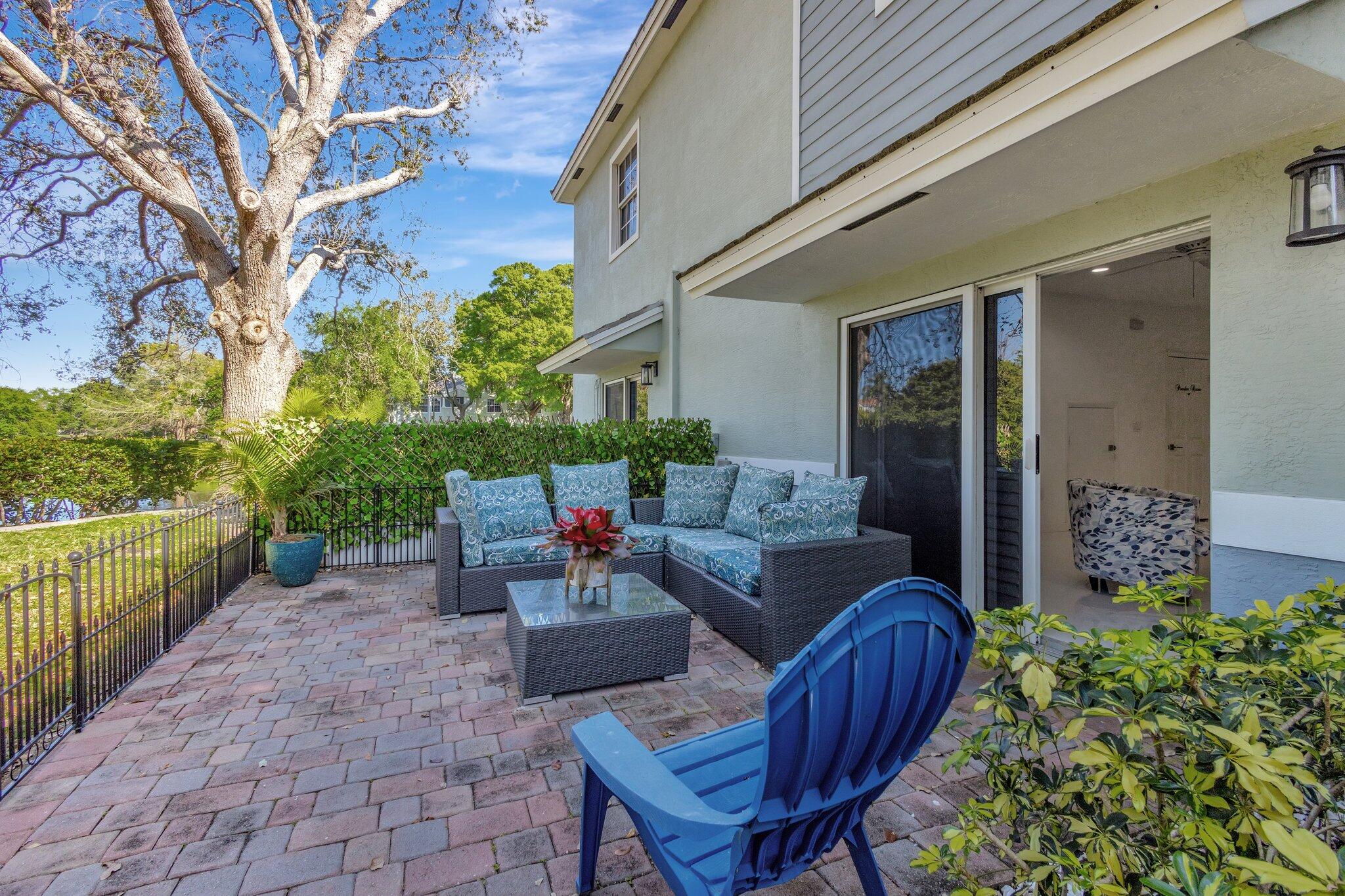 1295 Crystal Way 102