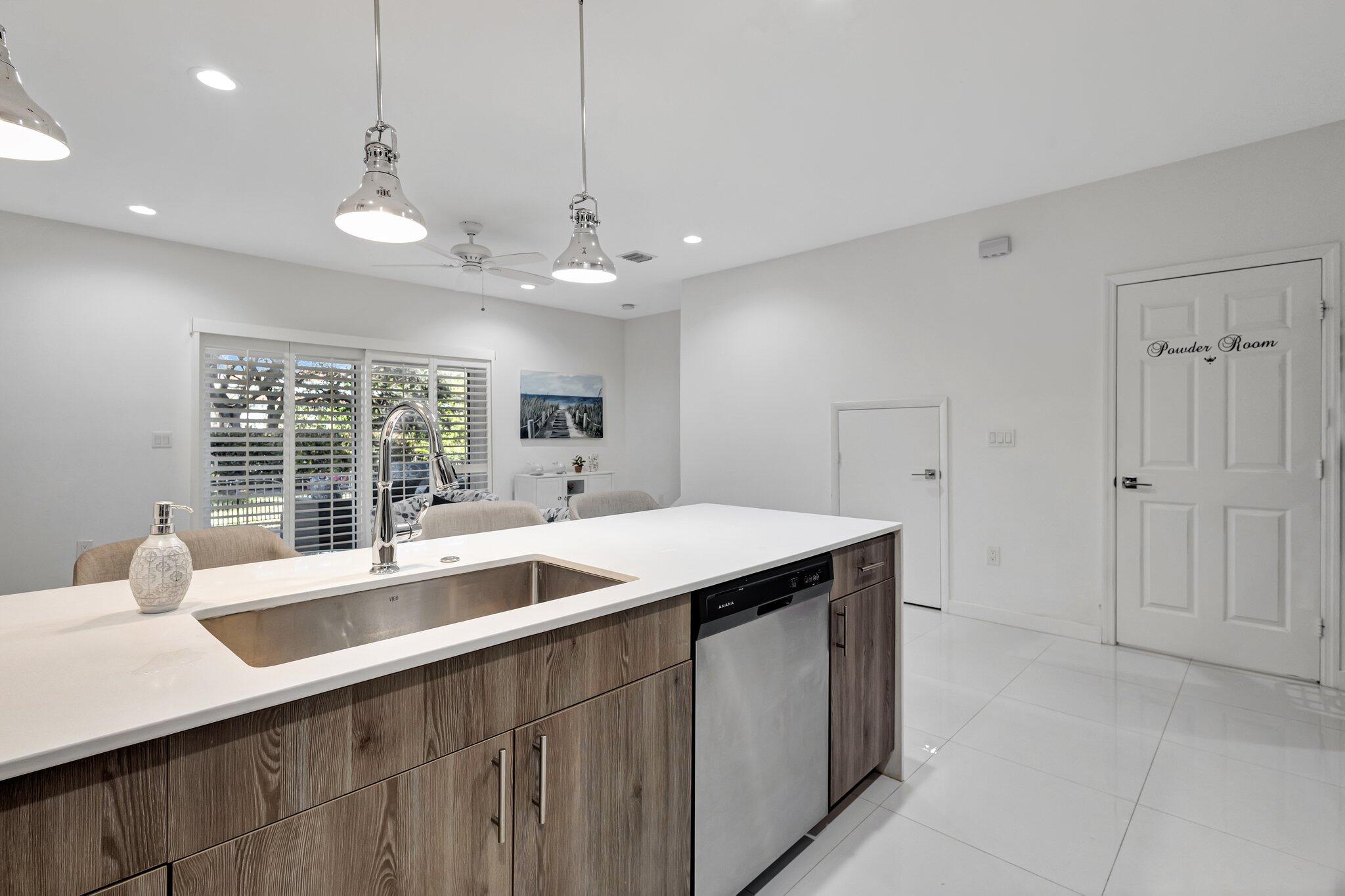 1295 Crystal Way 102
