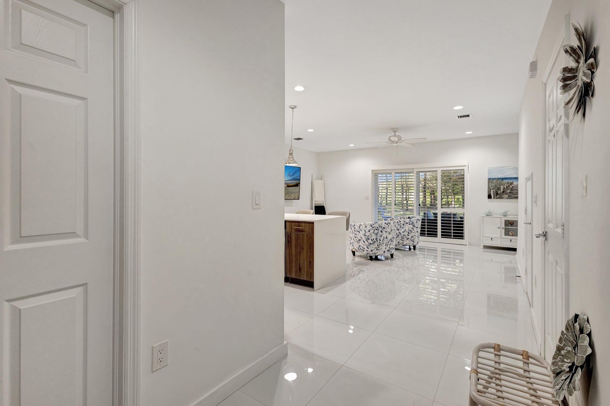 1295 Crystal Way 102