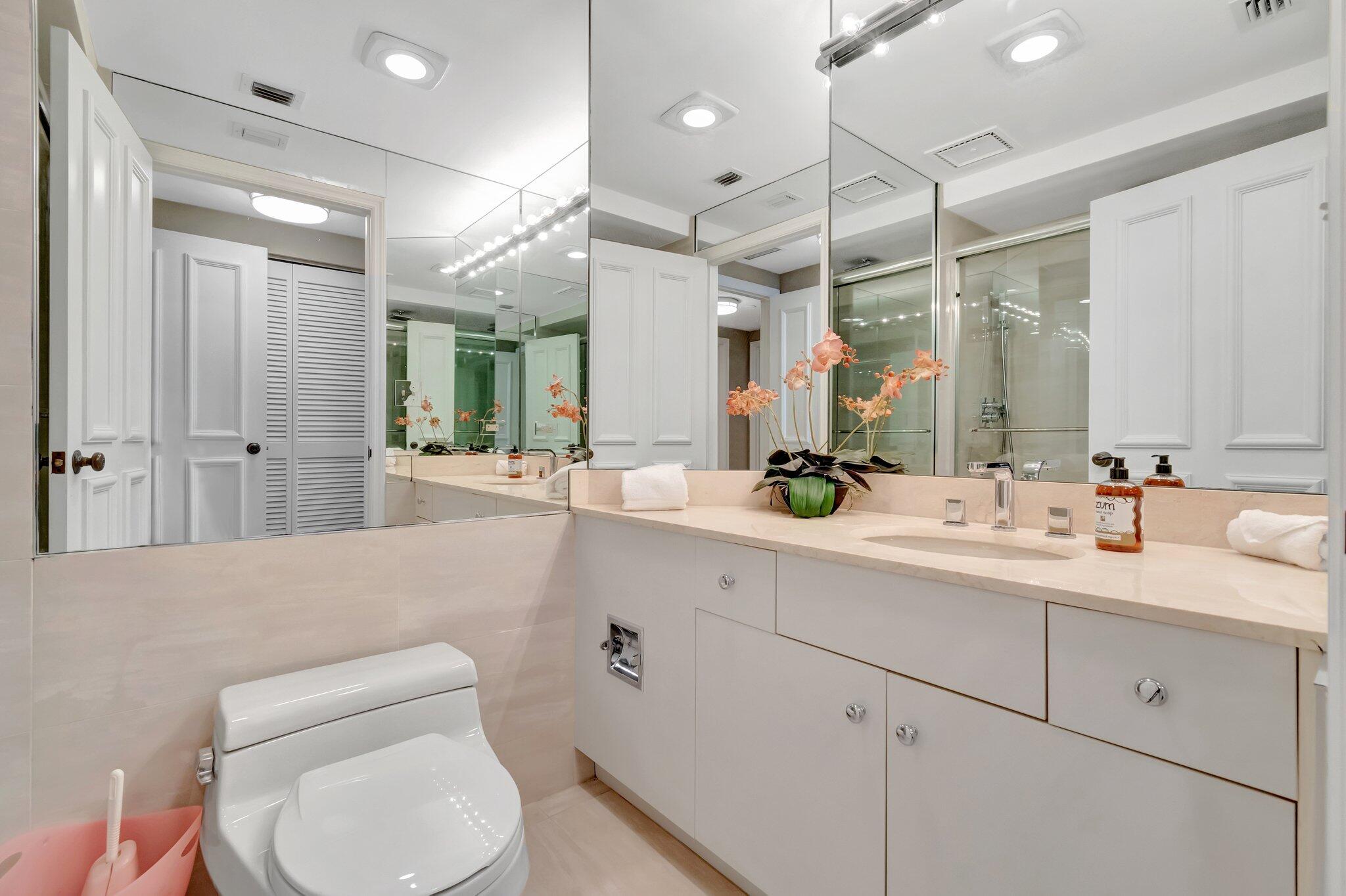 300 SE 5th Avenue 6160