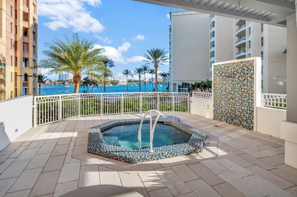 300 SE 5th Avenue 6160