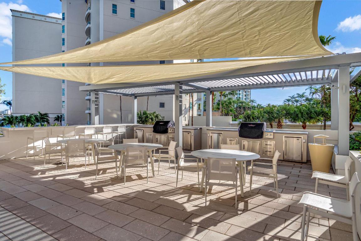 300 SE 5th Avenue 6160