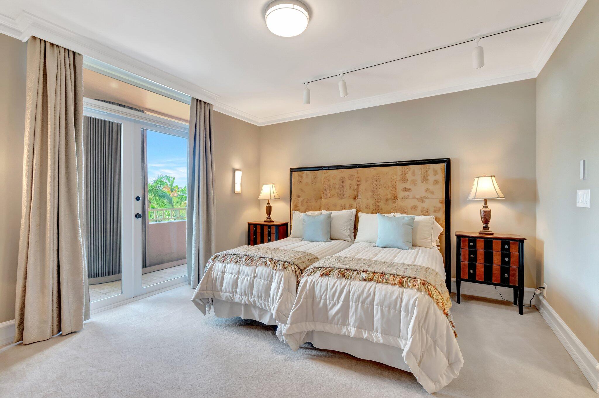 300 SE 5th Avenue 6160