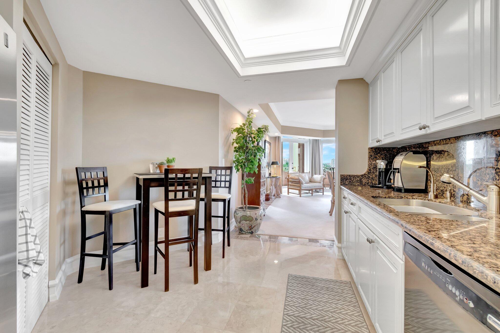 300 SE 5th Avenue 6160