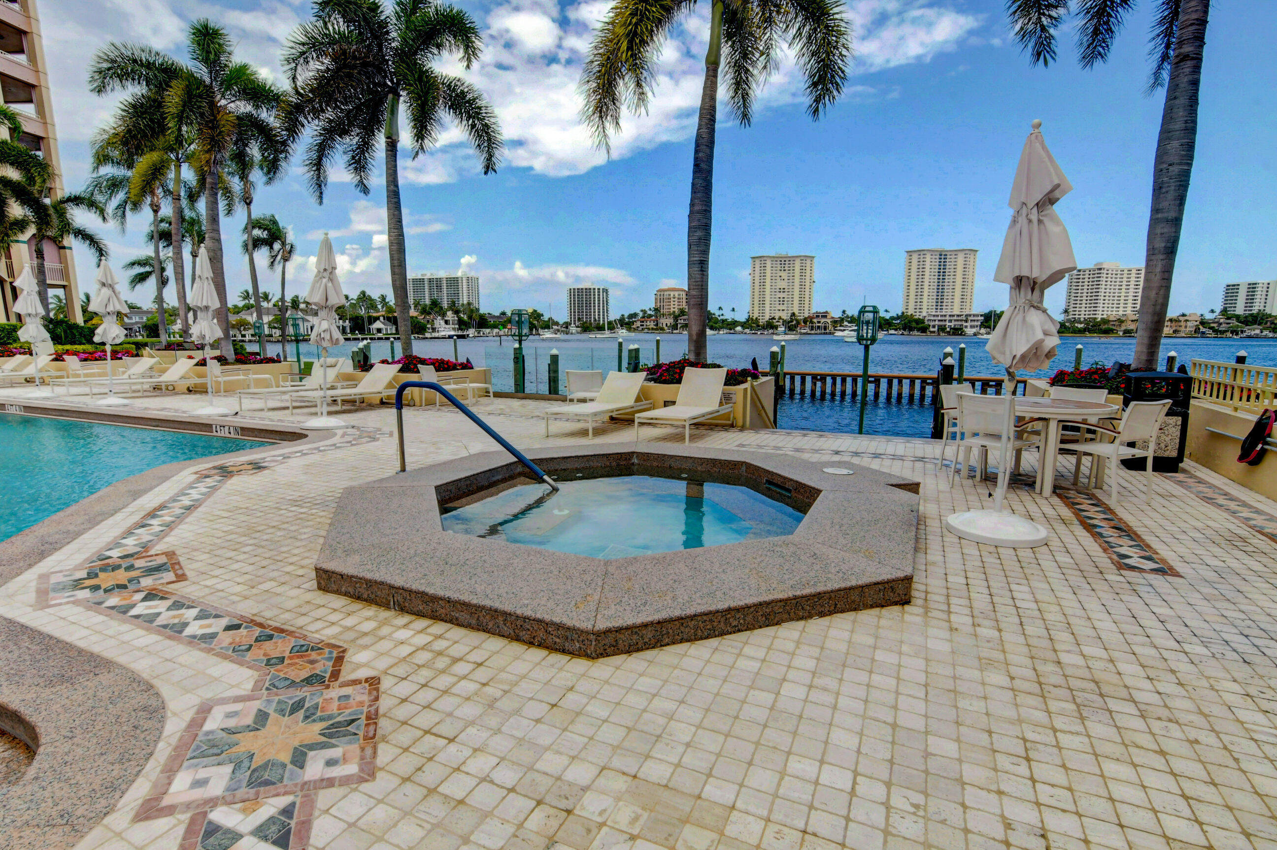 300 SE 5th Avenue 6160