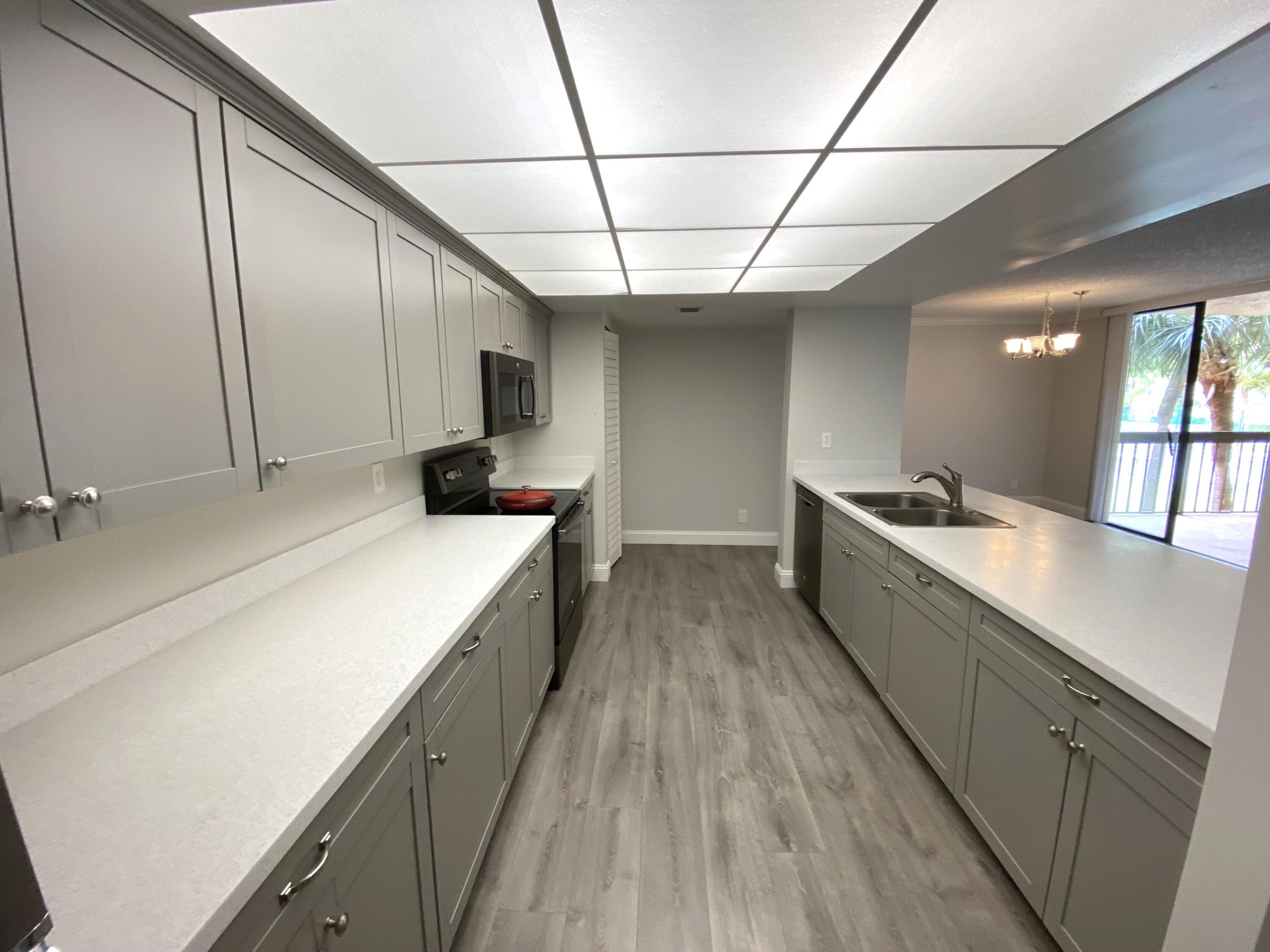 450 Egret Circle 9205