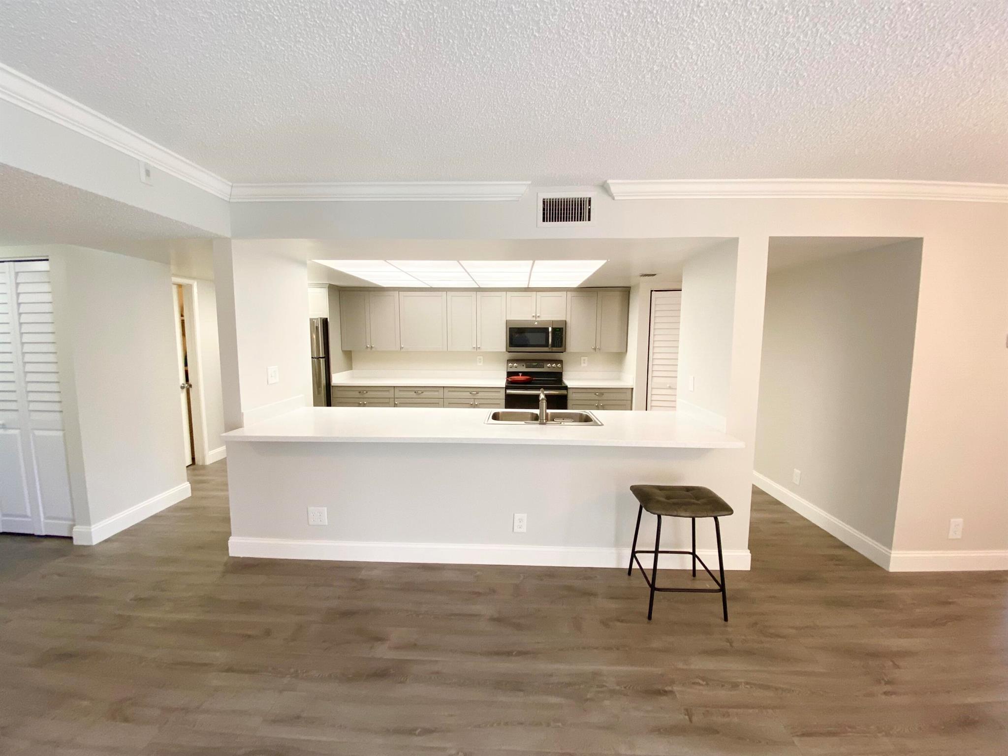 450 Egret Circle 9205