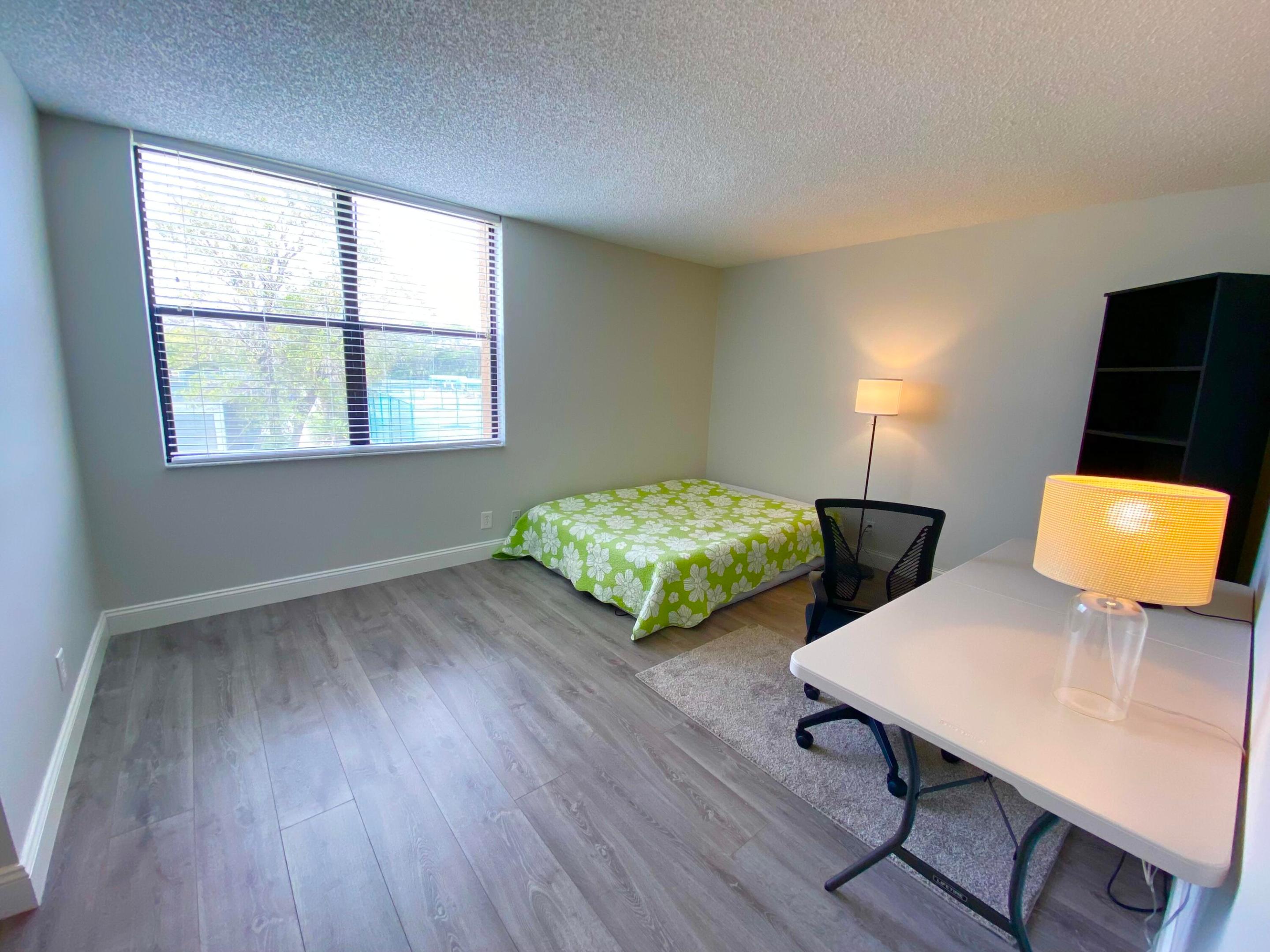 450 Egret Circle 9205