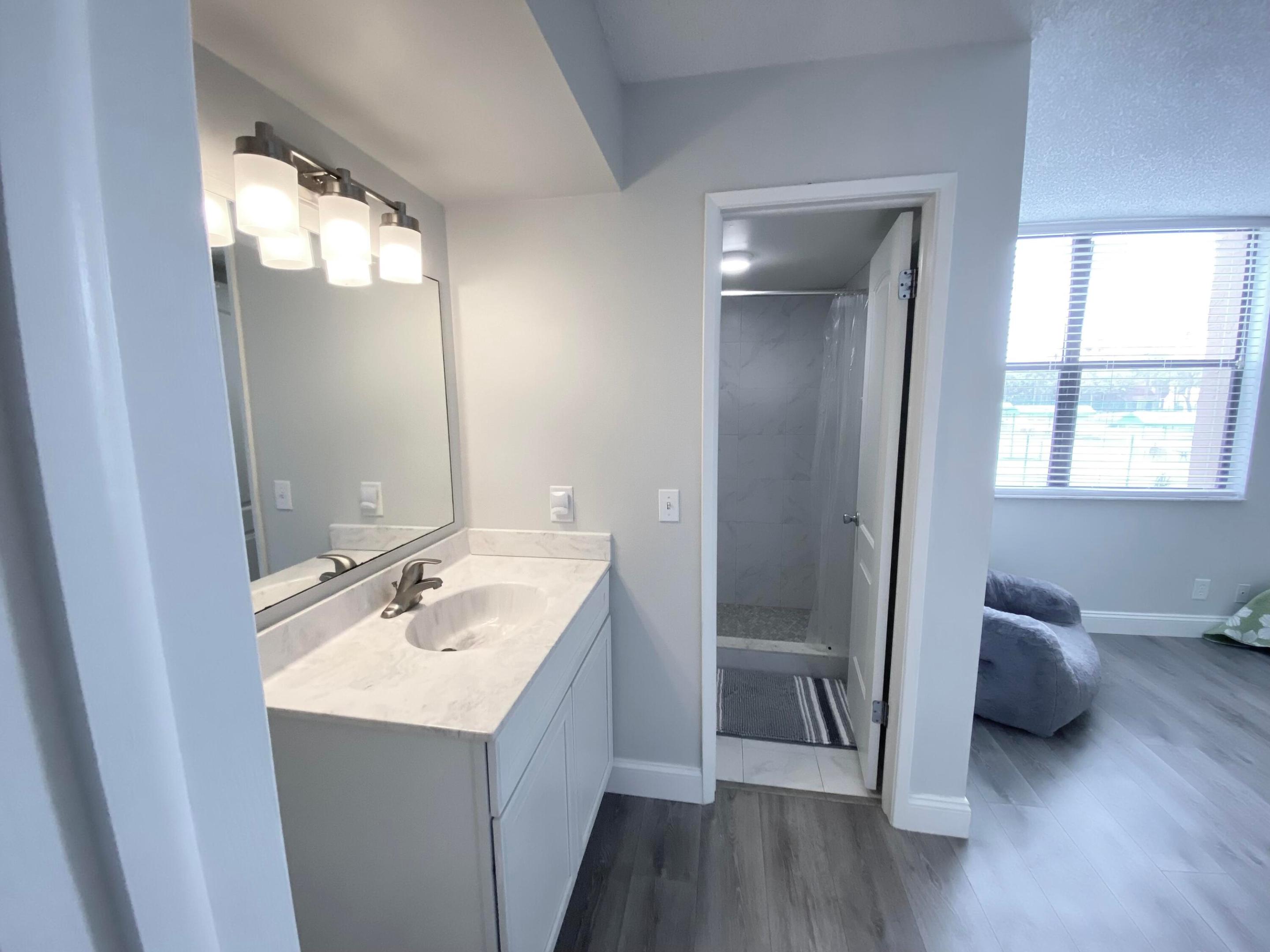 450 Egret Circle 9205