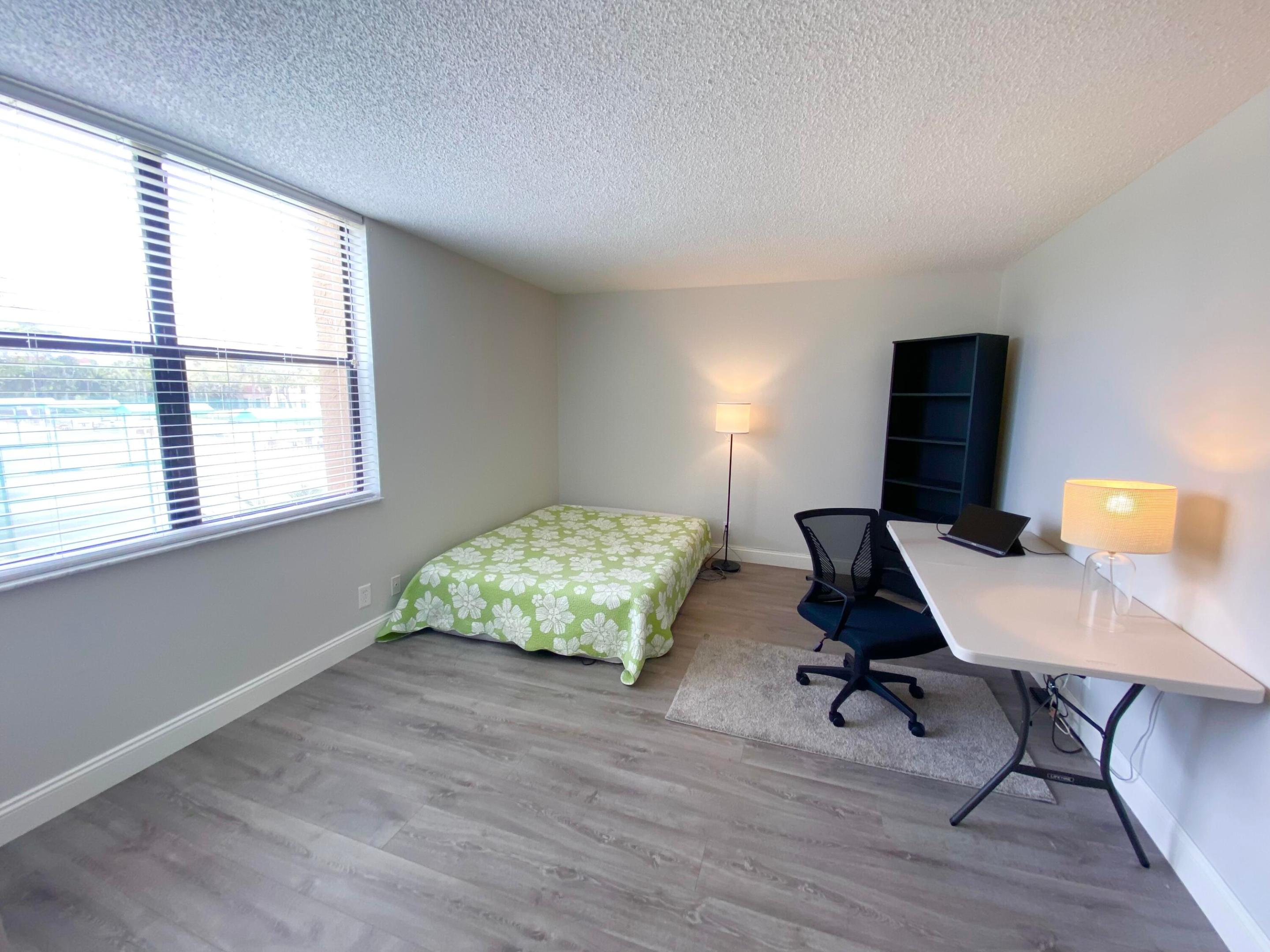 450 Egret Circle 9205