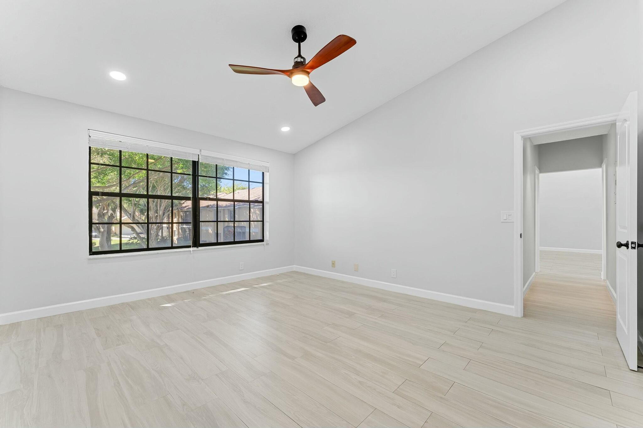 23032 Island View H