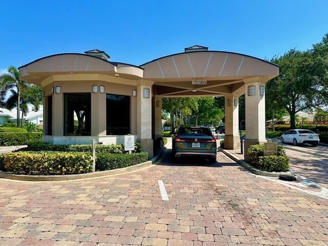 551 Greensward Lane 101-D