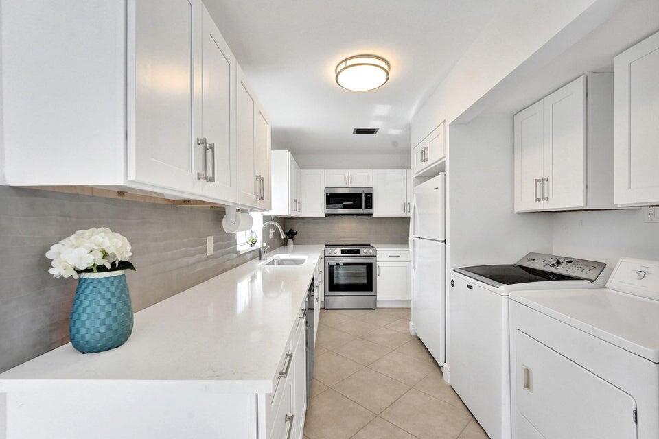 13889 Royal Palm Court B