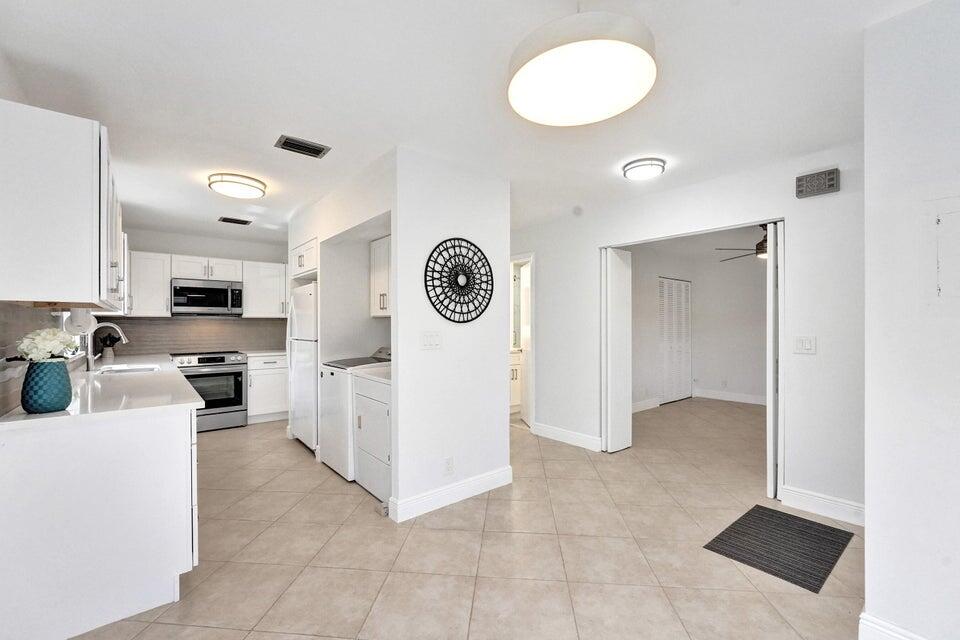 13889 Royal Palm Court B