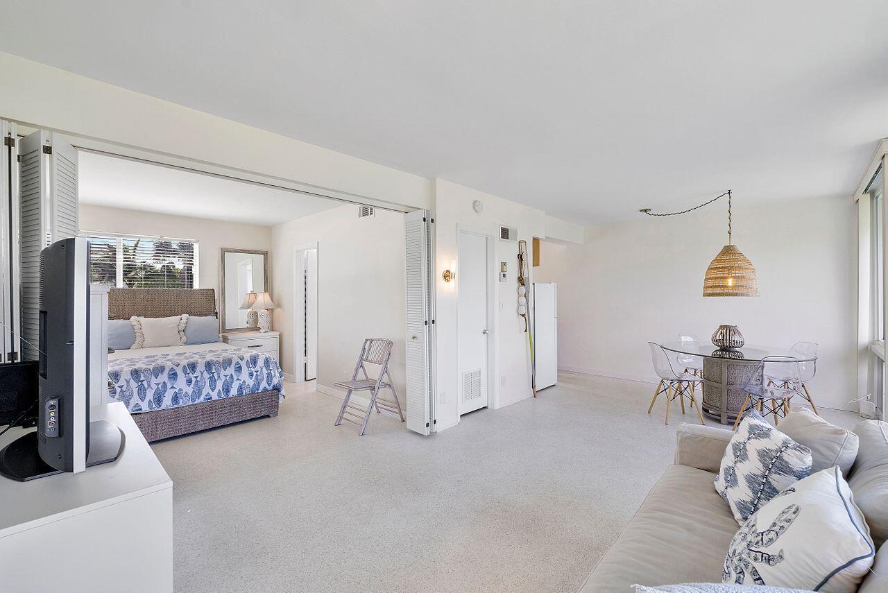 1221 Hillsboro Mile 25b