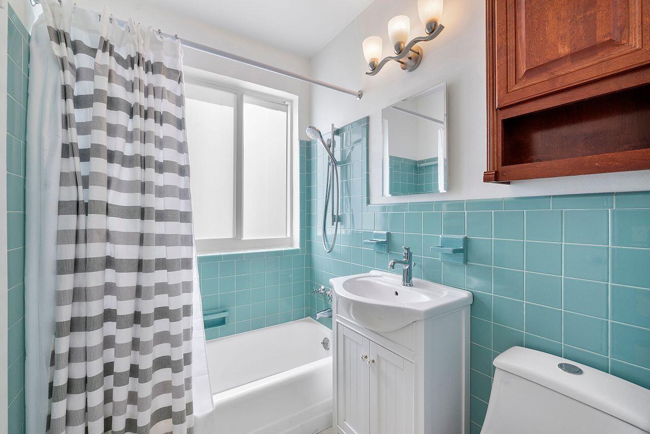 1221 Hillsboro Mile 25b