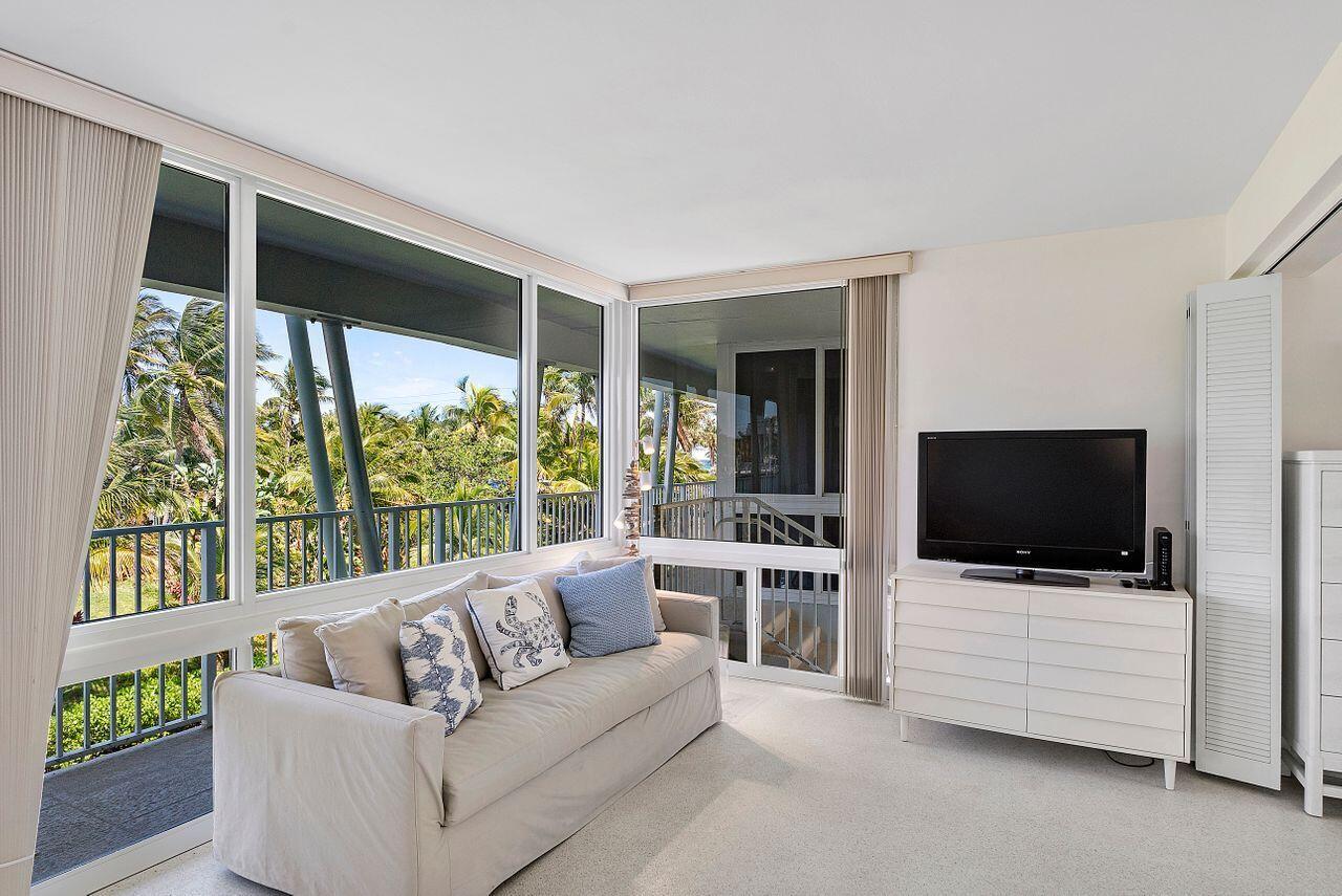 1221 Hillsboro Mile 25b