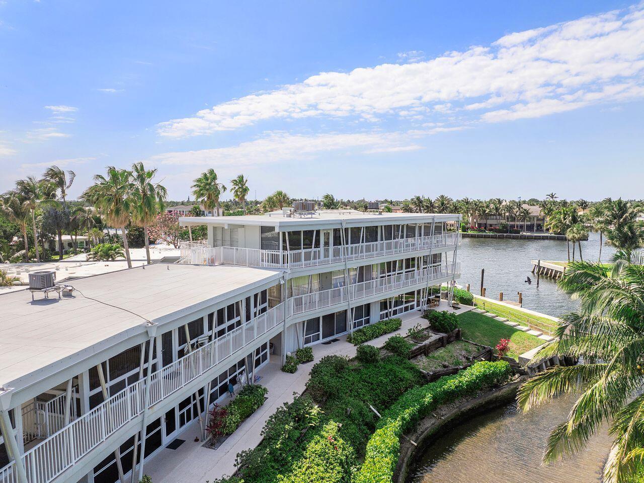 1221 Hillsboro Mile 25b