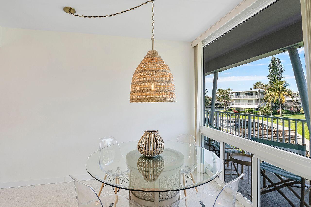 1221 Hillsboro Mile 25b