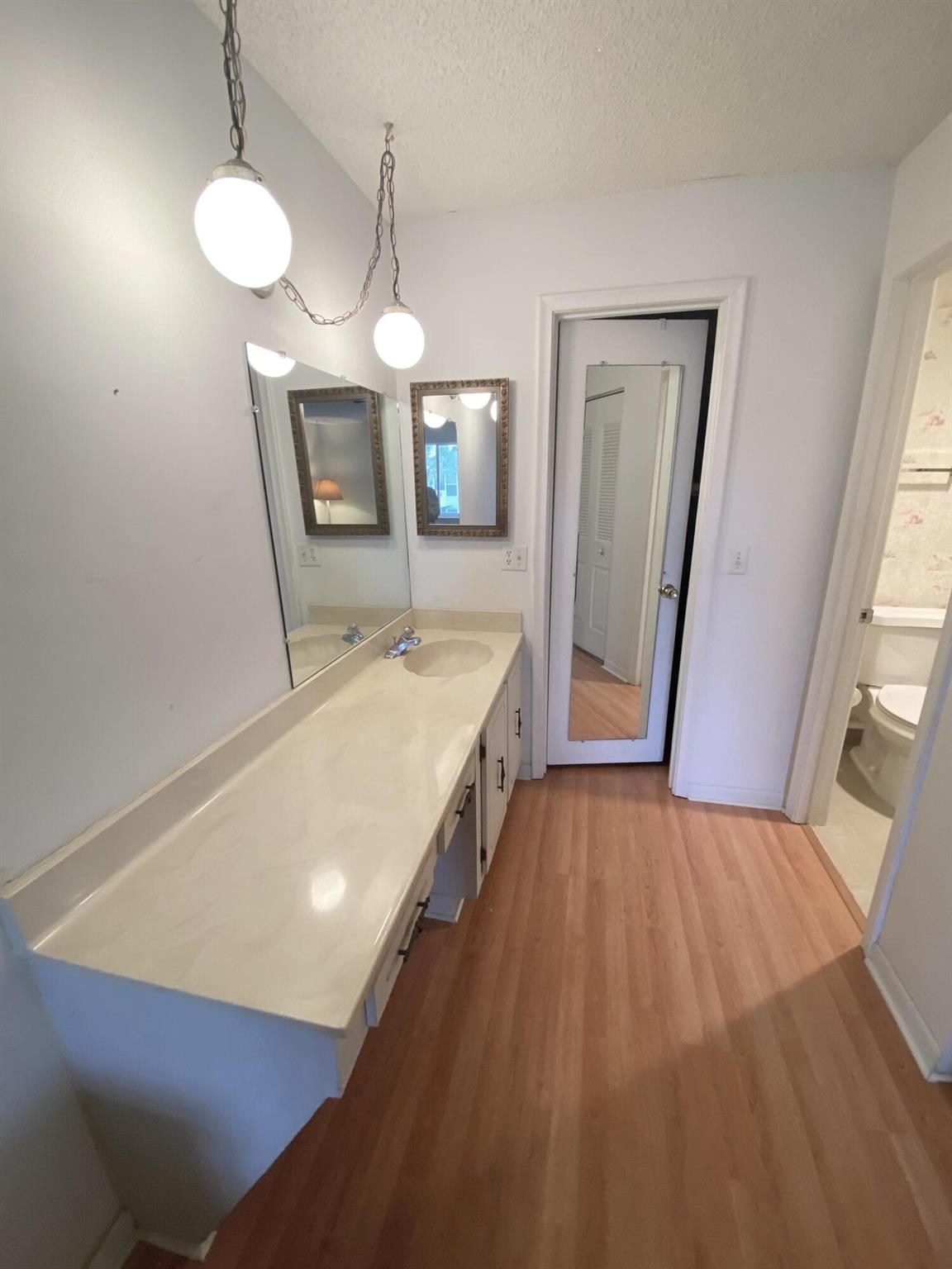 2721 SW 15th Street 202