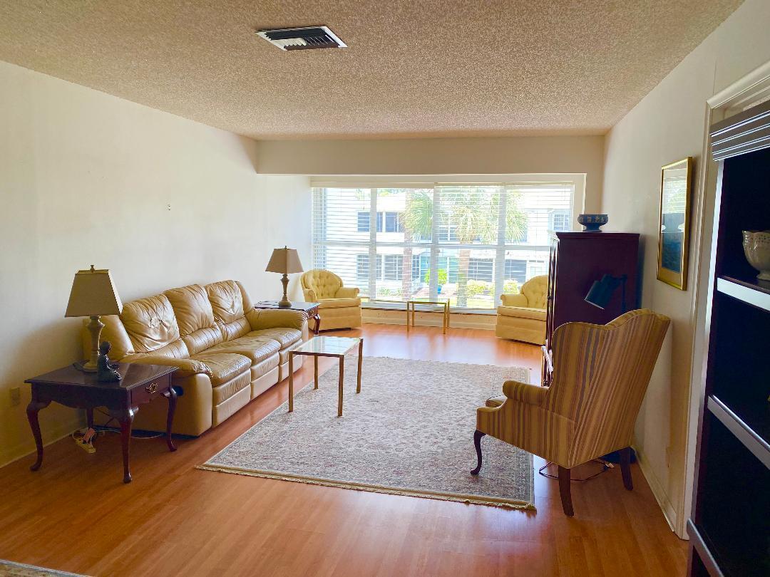 2721 SW 15th Street 202