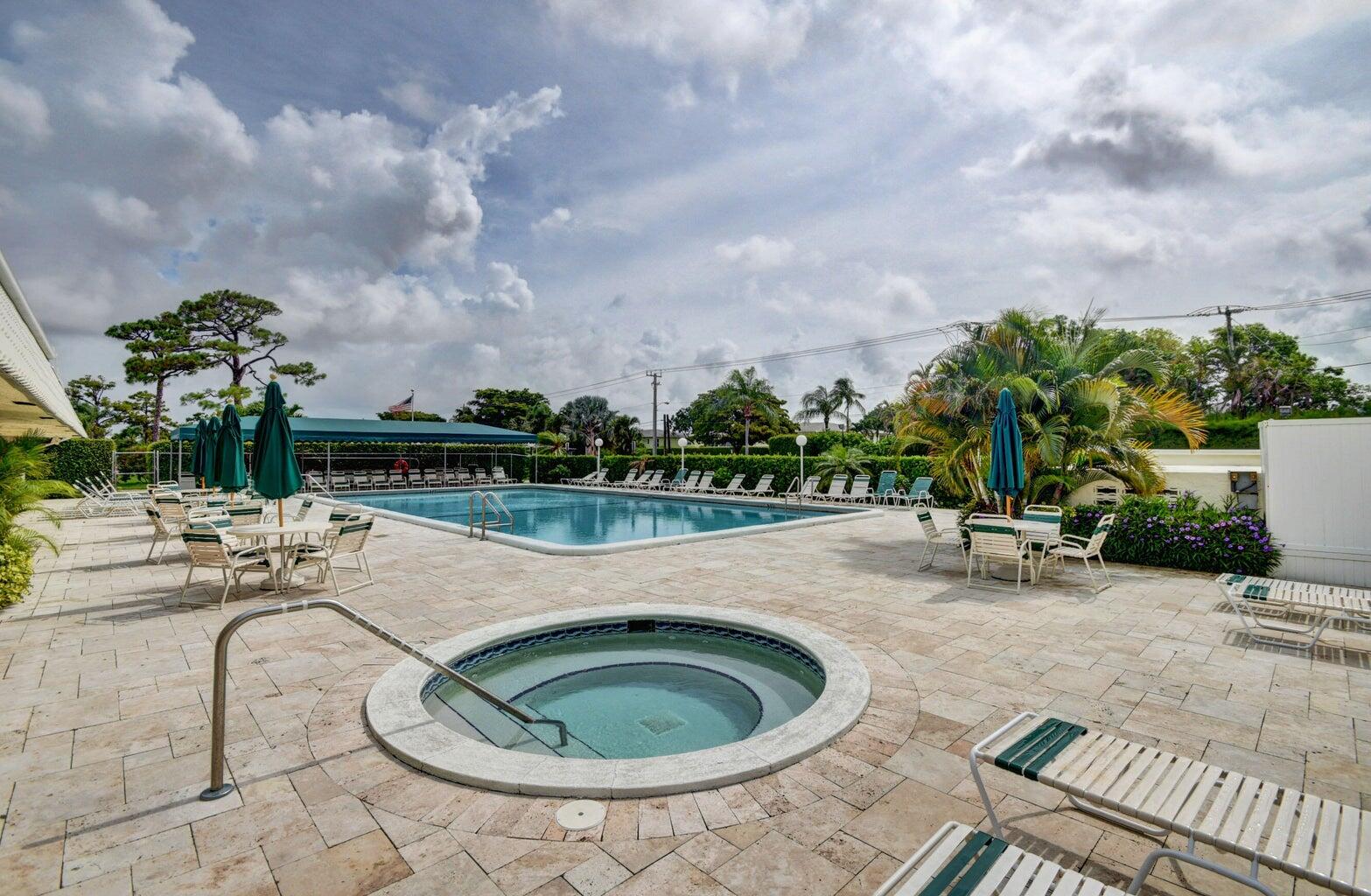 2721 SW 15th Street 202