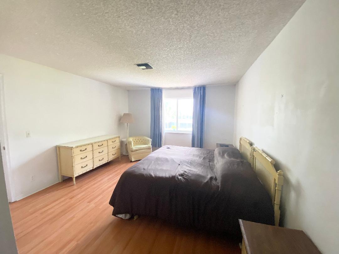 2721 SW 15th Street 202