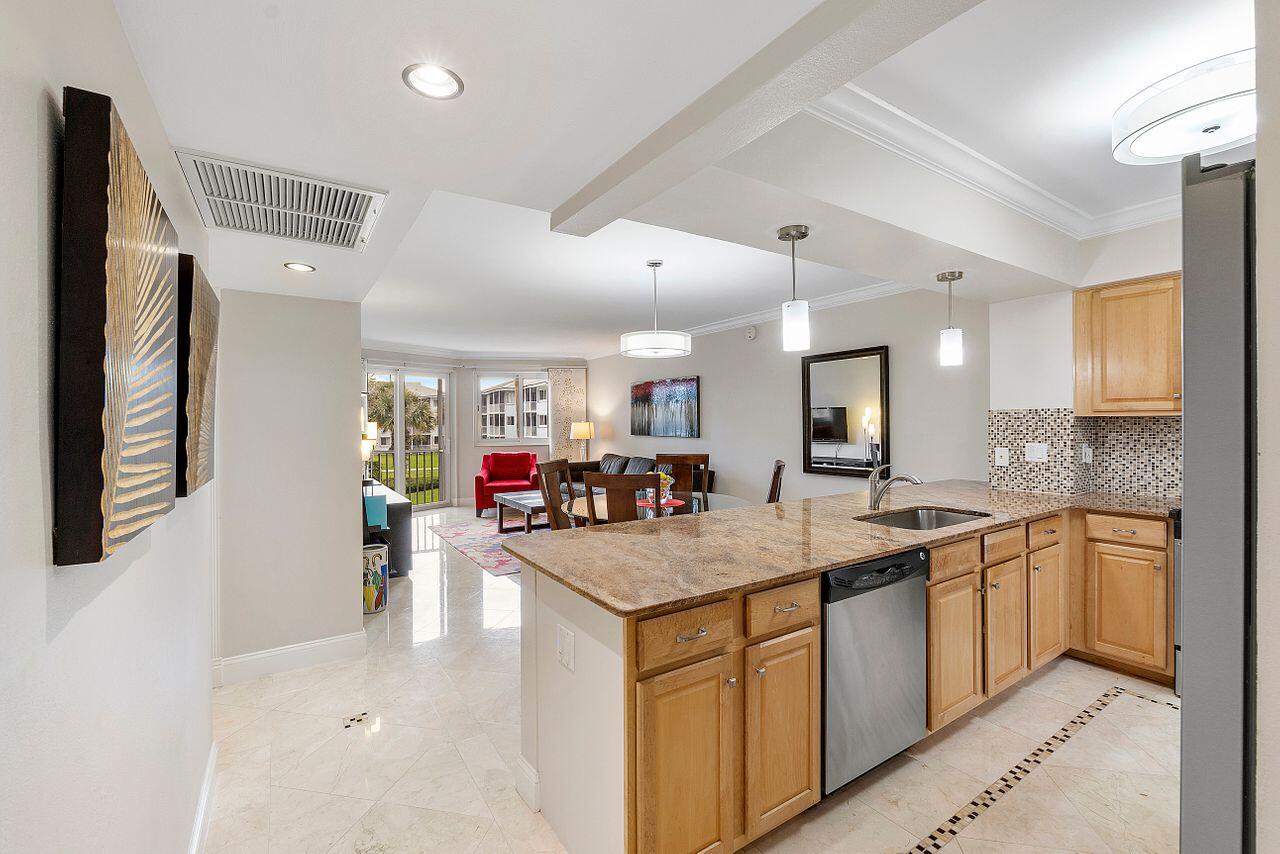 2700 Banyan Road 25c