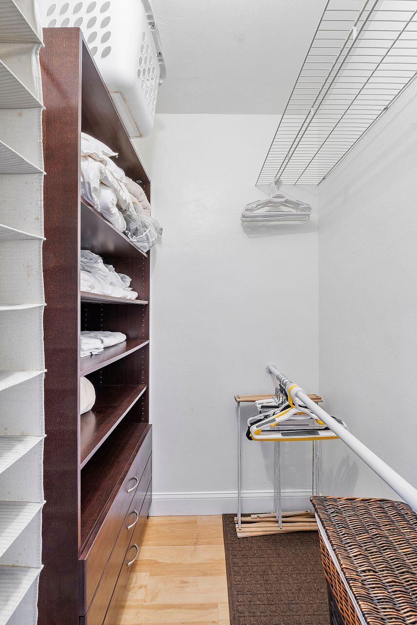 2700 Banyan Road 25c